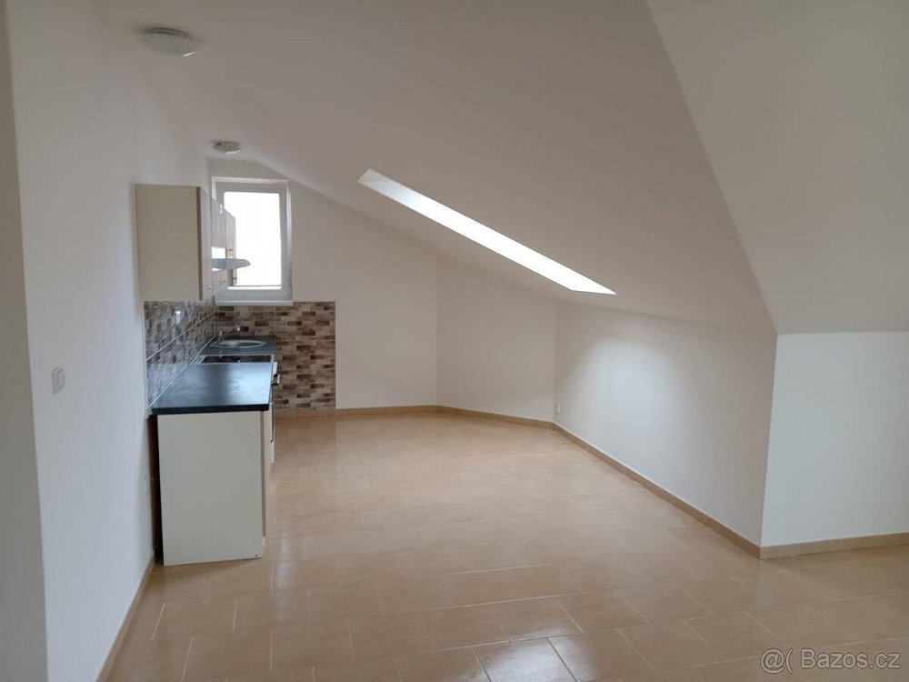 1+kk, U Parčíku, Kunice, Praha-východ, Středočeský kraj