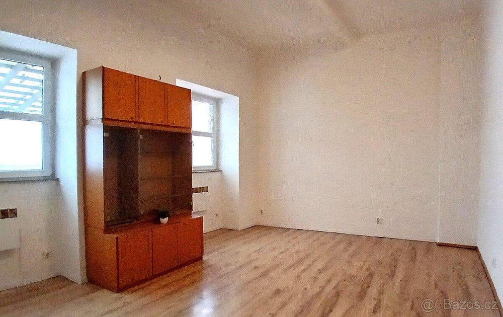 1+1, Mělník, Středočeský kraj