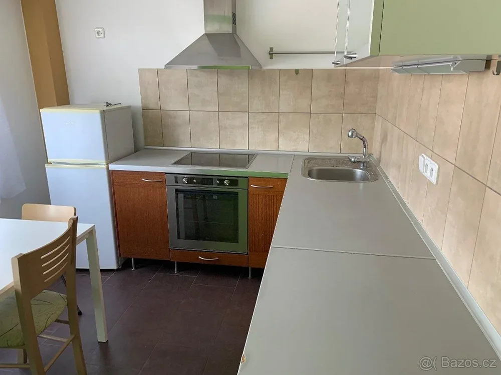 1+1, Hlásná Třebaň, Beroun, Středočeský kraj