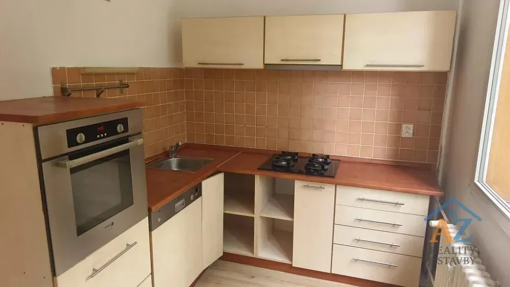 2+1, Dřínovská, Chomutov, Ústecký kraj