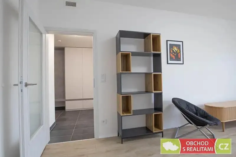 2+kk, Strančická, Praha 10 - Strašnice