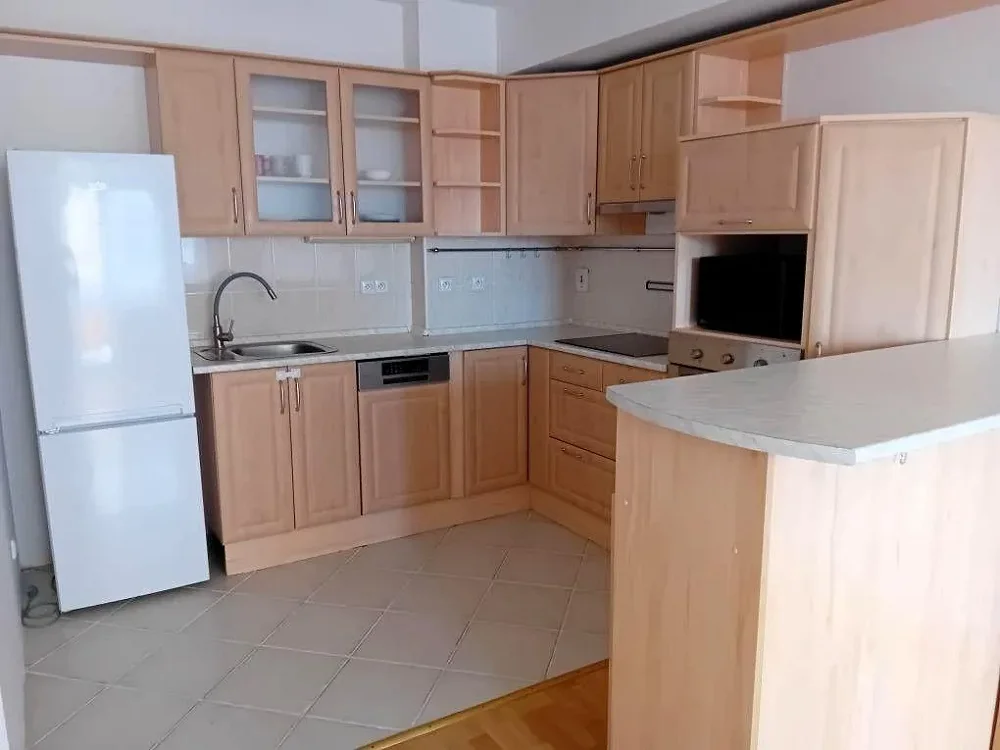 2+kk, třída Edvarda Beneše, Hradec Králové, Královéhradecký kraj