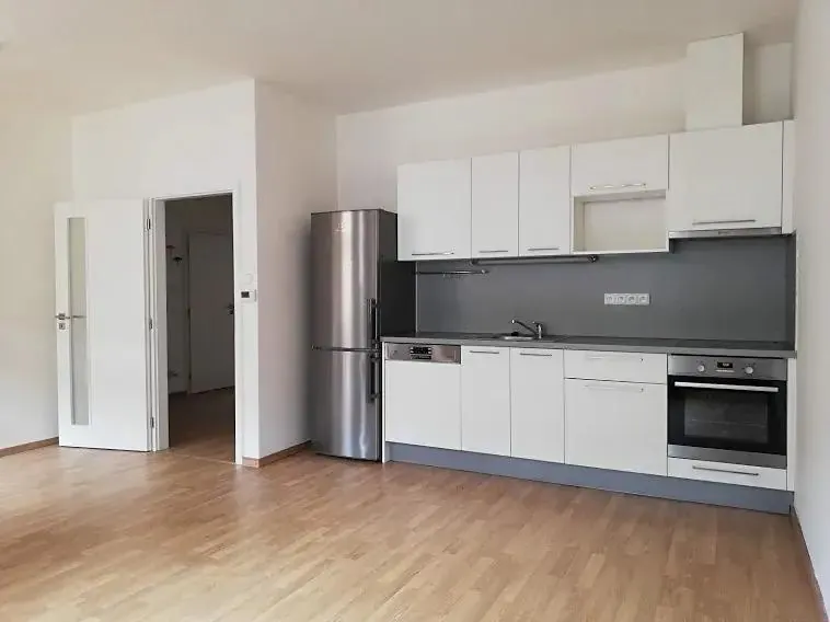 2+1, Roháčova, Praha 3 - Žižkov