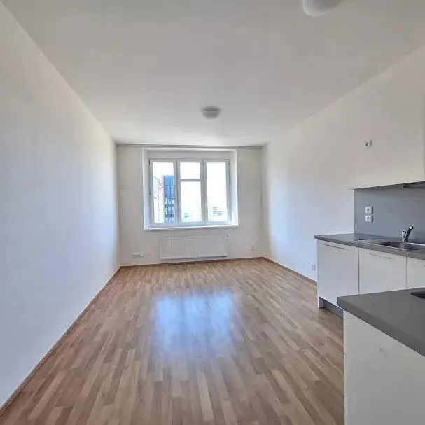 2+kk, Malá Plynární, Praha 7 - Holešovice