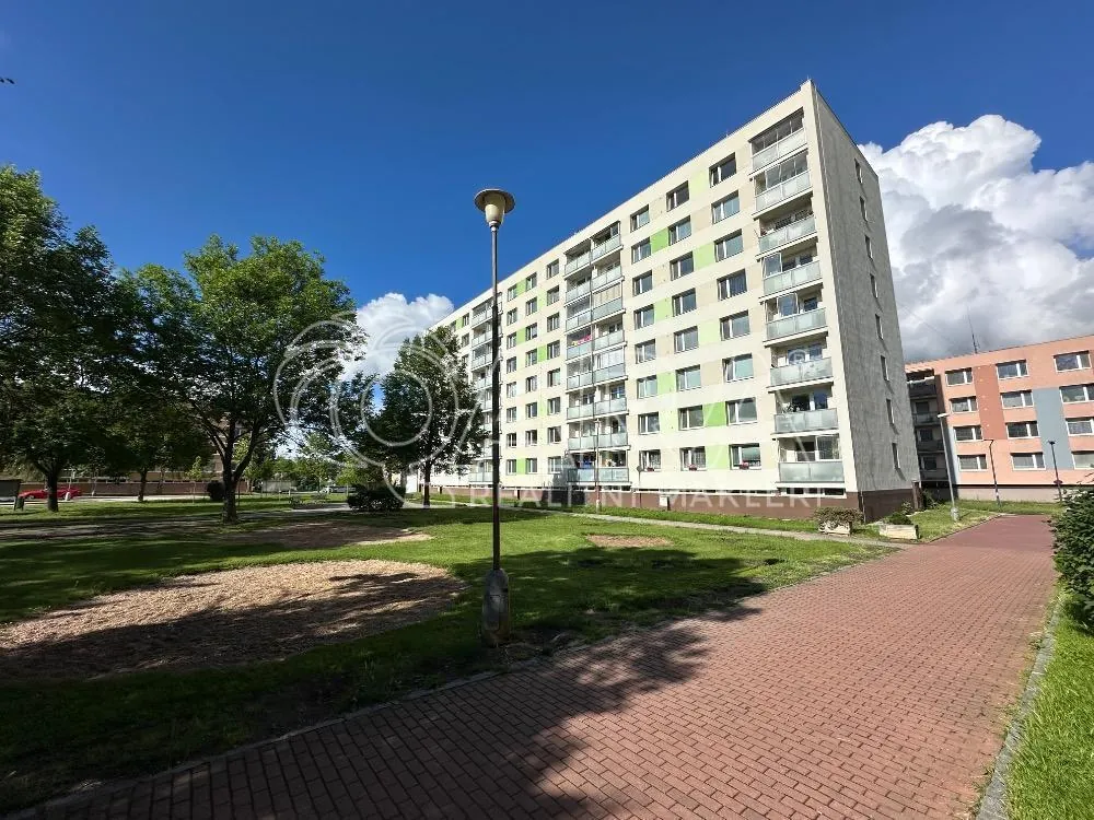 3+1, náměstí 17. listopadu, Přelouč, Pardubice, Pardubický kraj