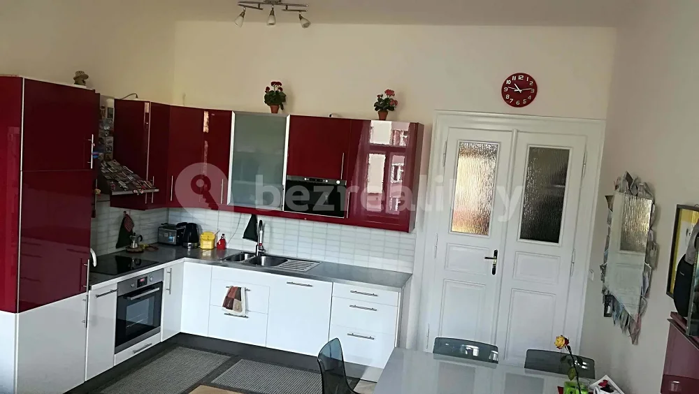 2+kk, Arbesovo náměstí, Praha 5 - Smíchov