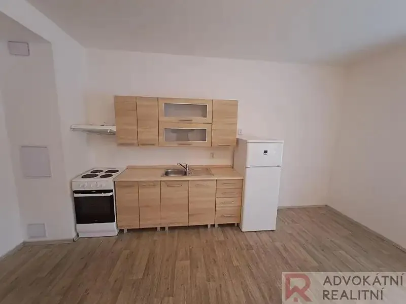 1+kk, Na Panský, Dolní Břežany, Praha-západ, Středočeský kraj