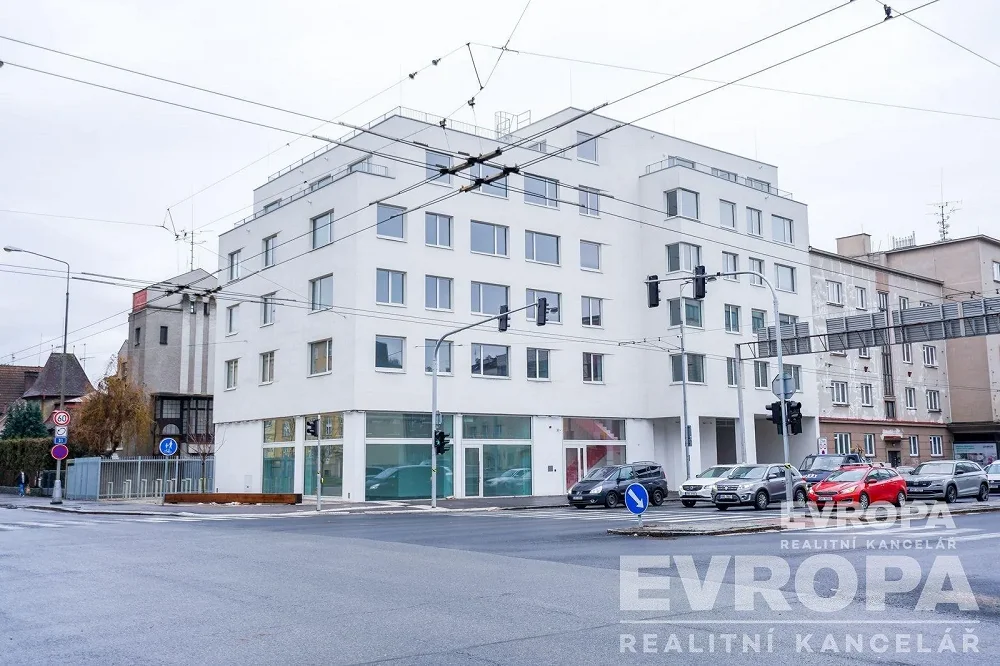 4+1, Gočárova třída, Hradec Králové, Královéhradecký kraj