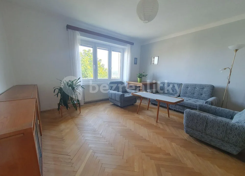 4+1, Otínská, Praha 5 - Radotín