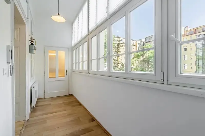 2+1, Dukelských hrdinů, Praha 7 - Holešovice