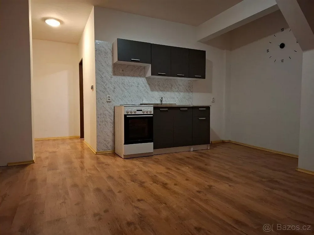 1+kk, Uherské Hradiště, Zlínský kraj