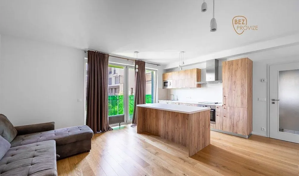 2+kk, Altajská, Praha 10 - Vršovice