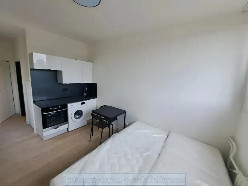 1+kk, Paříkova, Praha 9 - Vysočany