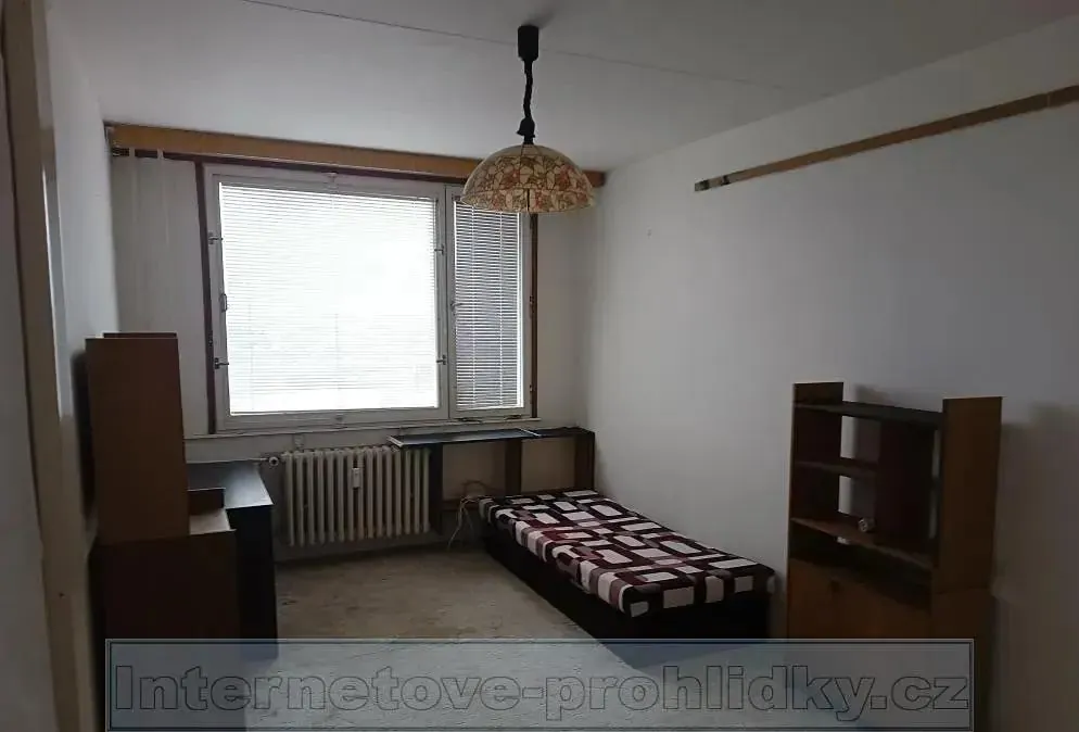 pokoj, Krajanská, Praha 4 - Újezd u Průhonic