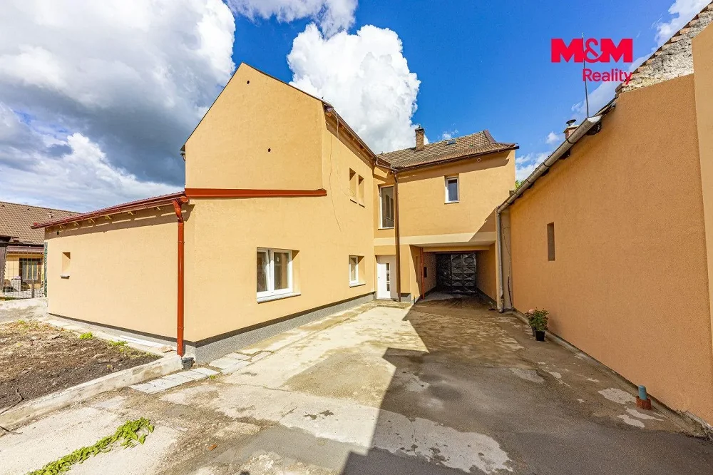 1+kk, třída Krále Jiřího, Velim, Kolín, Středočeský kraj