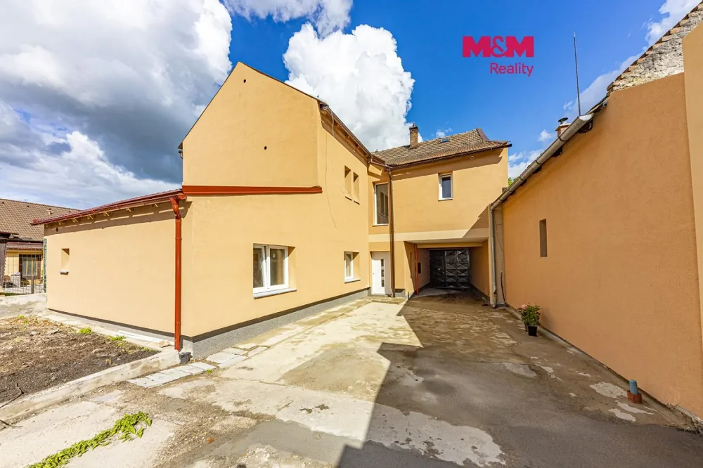 1+kk, třída Krále Jiřího, Velim, Kolín, Středočeský kraj
