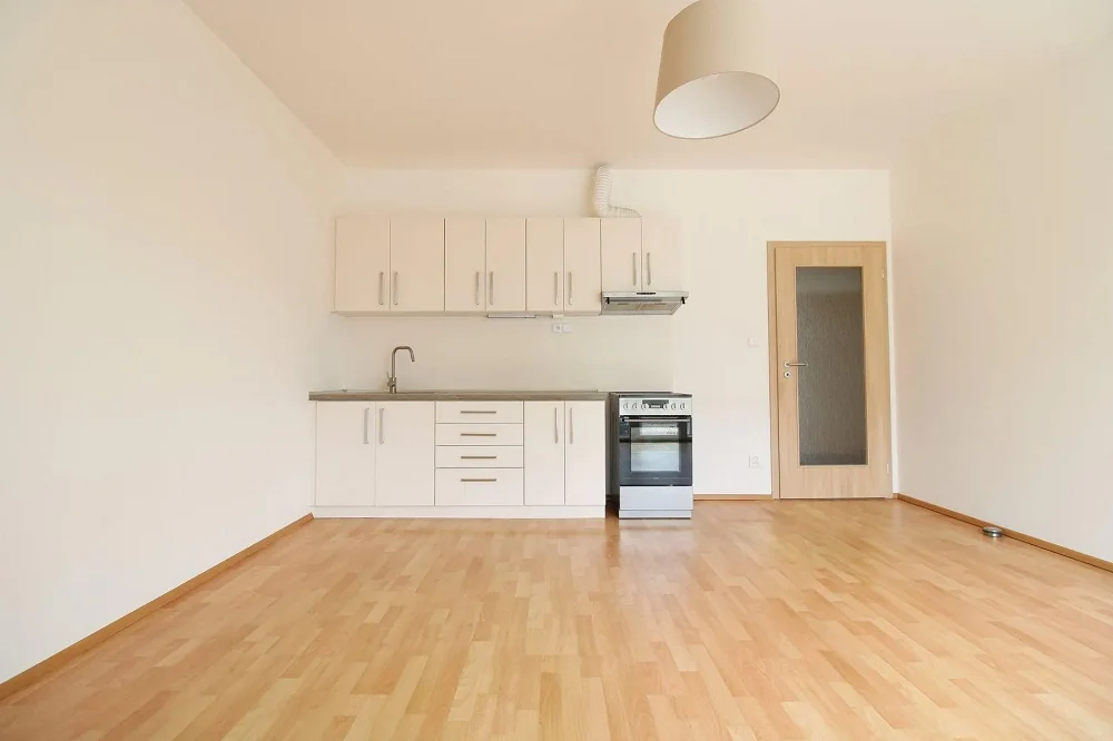 2+kk, Jaroslava Holečka, Kladno, Středočeský kraj