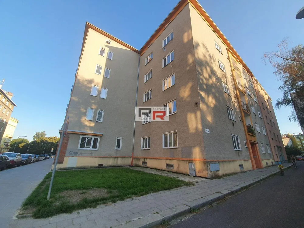 1+1, Starodružiníků, Olomouc, Olomoucký kraj