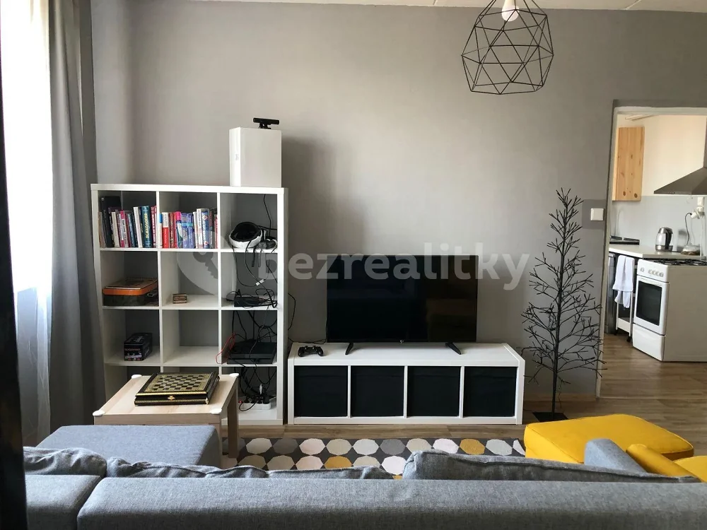 4+1, Krušnohorská, Karlovy Vary, Karlovarský kraj