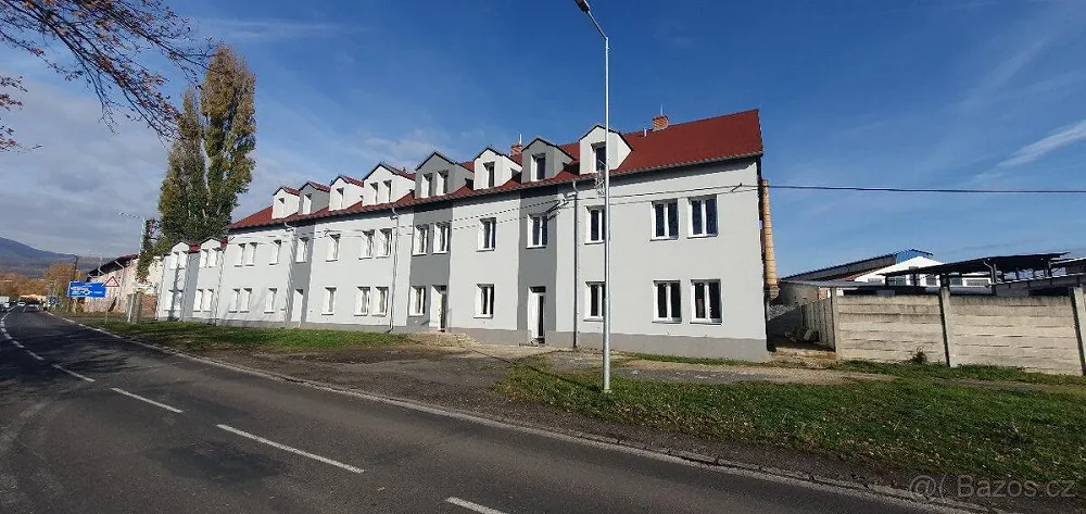 1+1, Kamenný Pahorek, Košťany, Teplice, Ústecký kraj