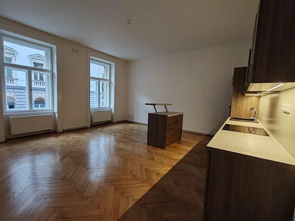 4+kk, Mělnická, Praha 5 - Malá Strana