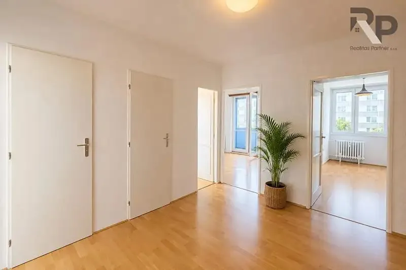 3+1, Bratří Štefanů, Hradec Králové, Královéhradecký kraj