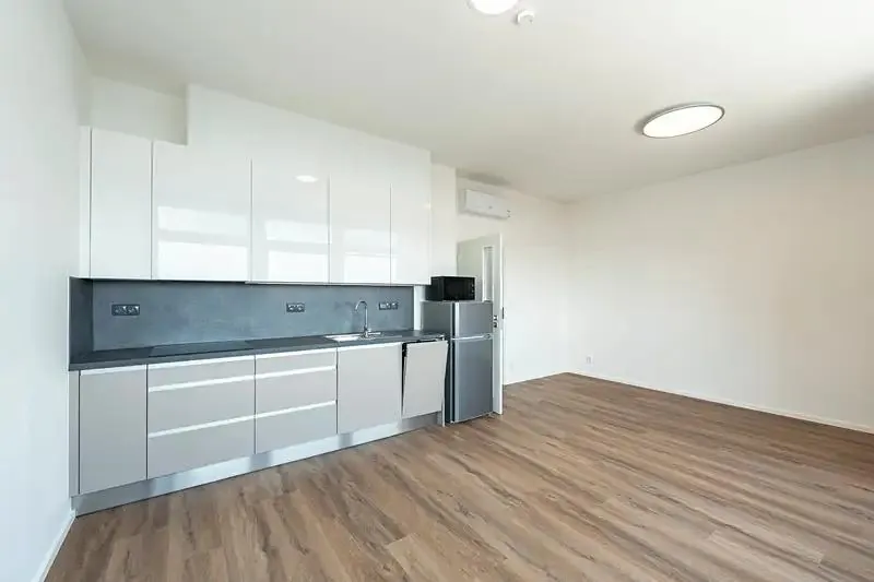 1+kk, třída Míru, Pardubice, Pardubický kraj