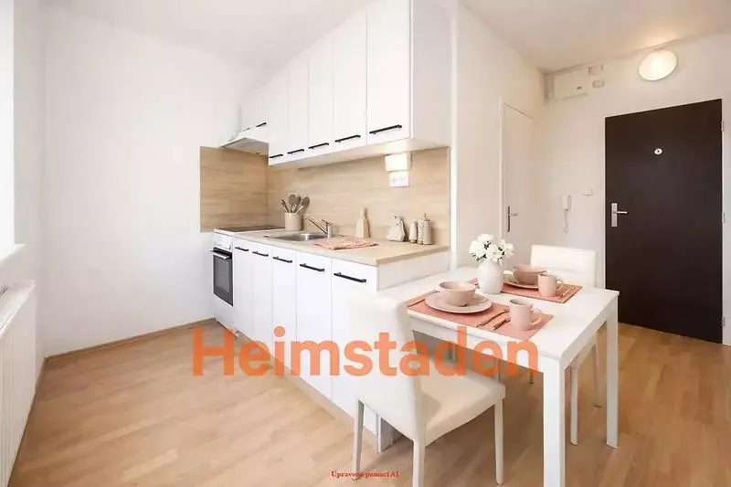 1+1, Einsteinova, Karviná, Moravskoslezský kraj