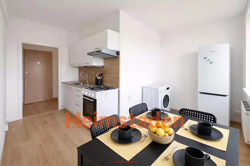 1+1, Jaroslava Vrchlického, Karviná, Moravskoslezský kraj