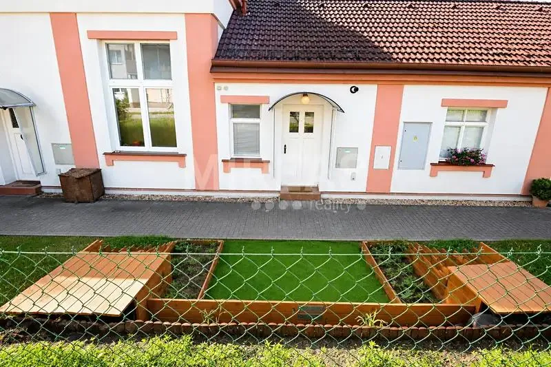1+kk, Rakouská, Milovice, Nymburk, Středočeský kraj