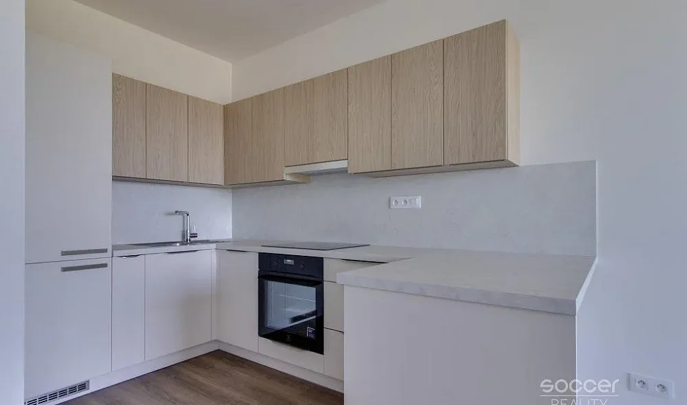 2+kk, Arnošta Valenty, Praha 9 - Černý Most