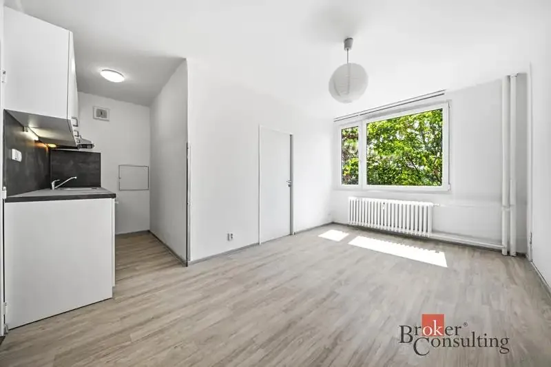 2+kk, Veverkova, Hradec Králové, Královéhradecký kraj