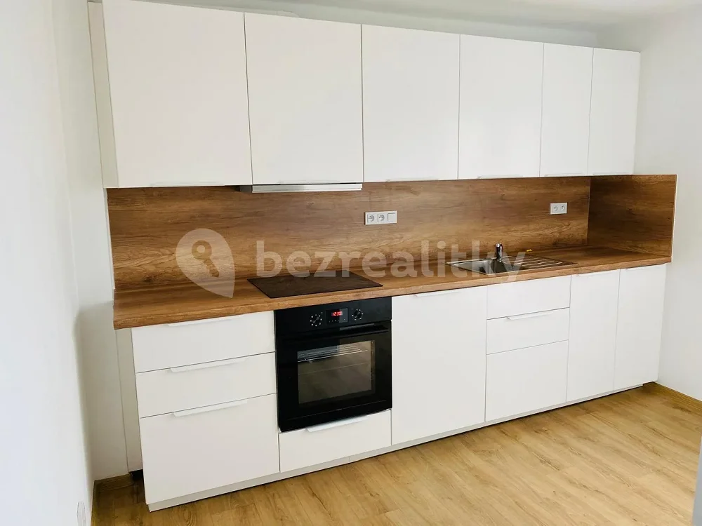 4+1, Marty Rožánkové, Křelov-Břuchotín, Olomouc, Olomoucký kraj