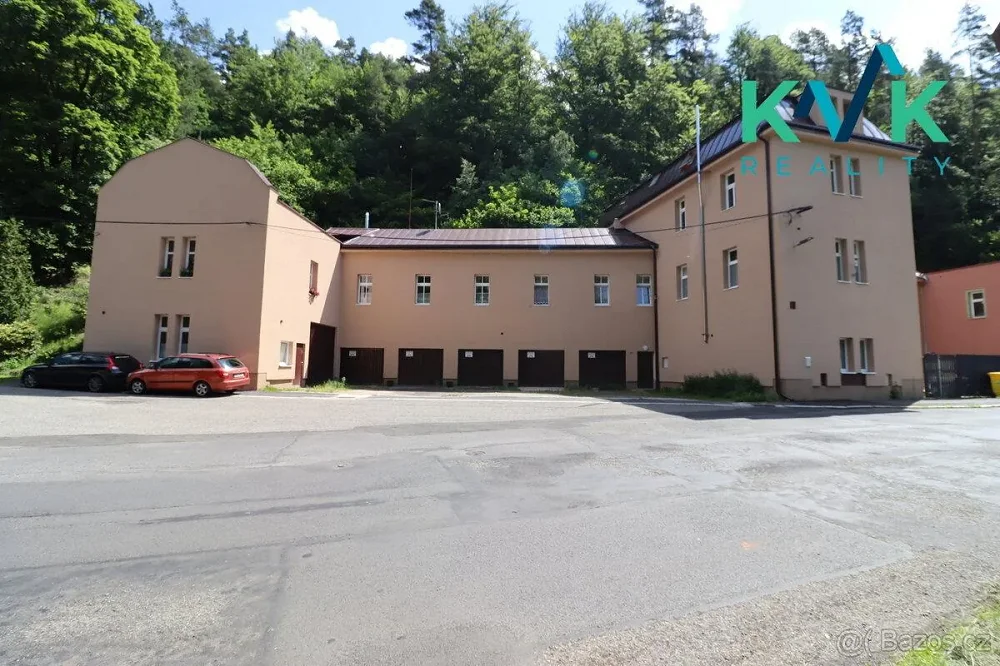 1+1, Hamerská, Březová, Karlovy Vary, Karlovarský kraj