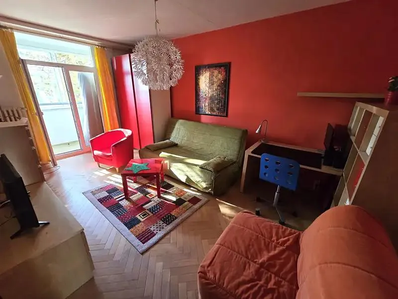 1+1, Halasovo náměstí, Brno-město, Jihomoravský kraj