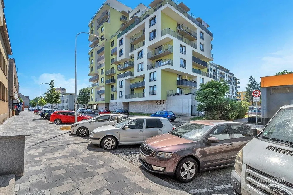 1+kk, Boženy Vikové-Kunětické, Pardubice, Pardubický kraj
