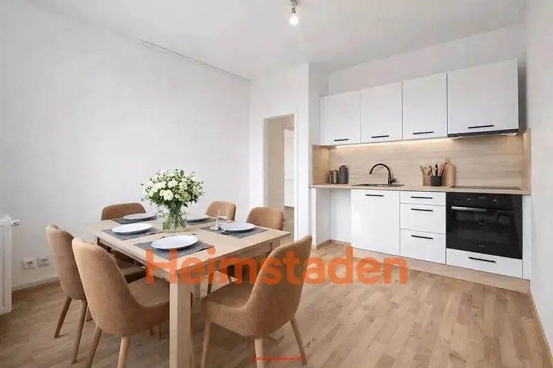 1+1, Slovenská, Karviná, Moravskoslezský kraj