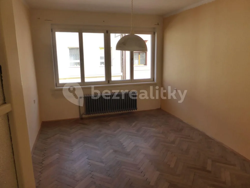1+1, Smilova, Pardubice, Pardubický kraj