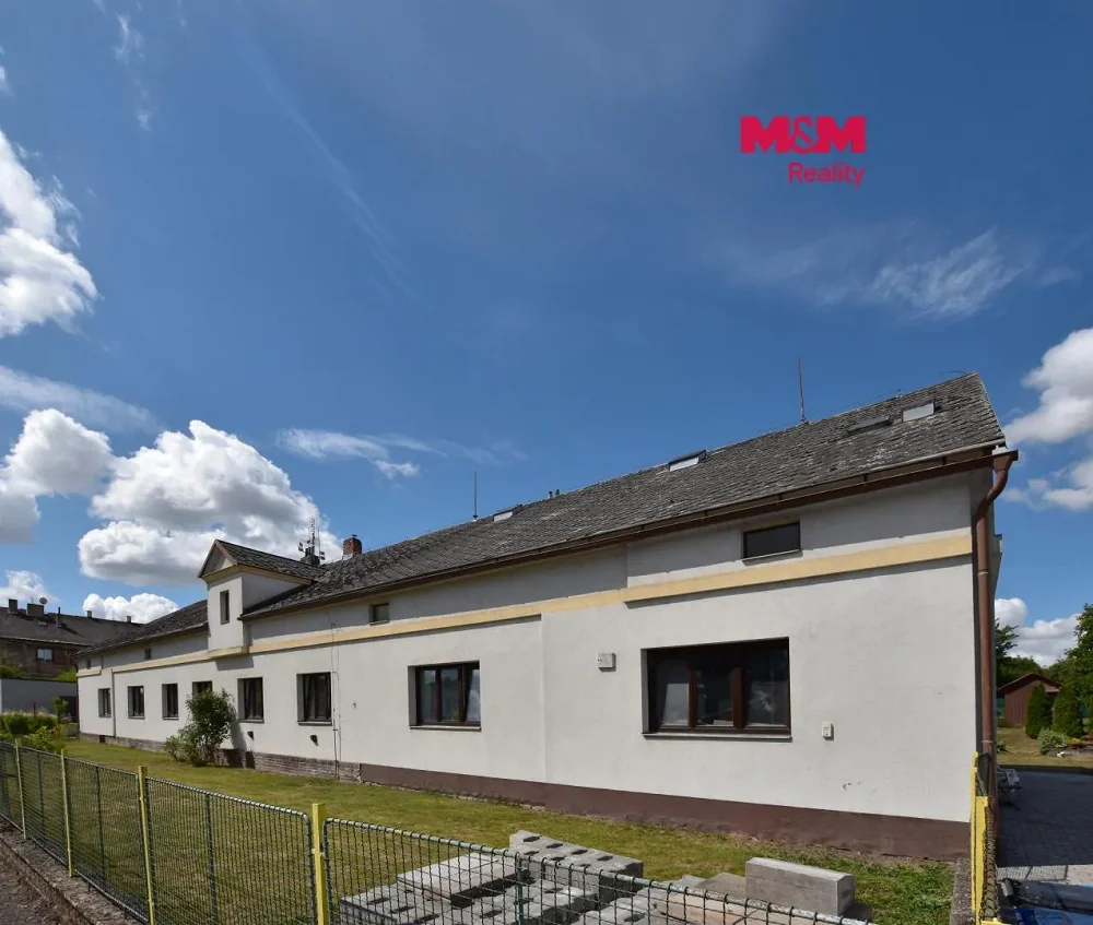 1+1, Hradecká, Předměřice nad Labem, Hradec Králové, Královéhradecký kraj