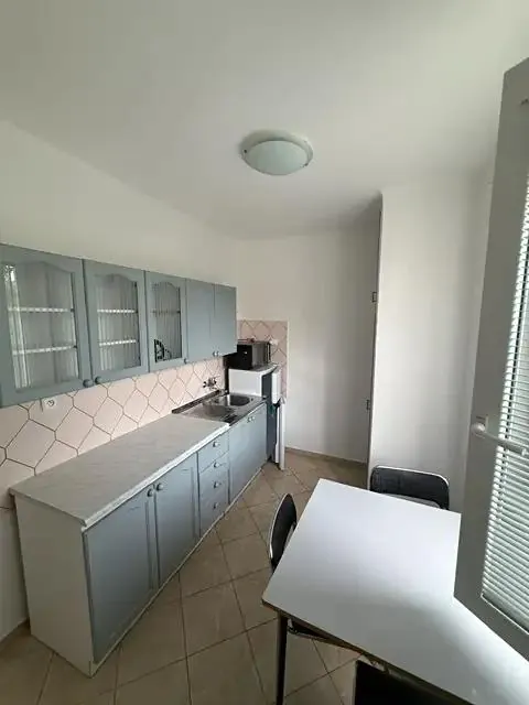 1+1, třída SNP, Hradec Králové, Královéhradecký kraj
