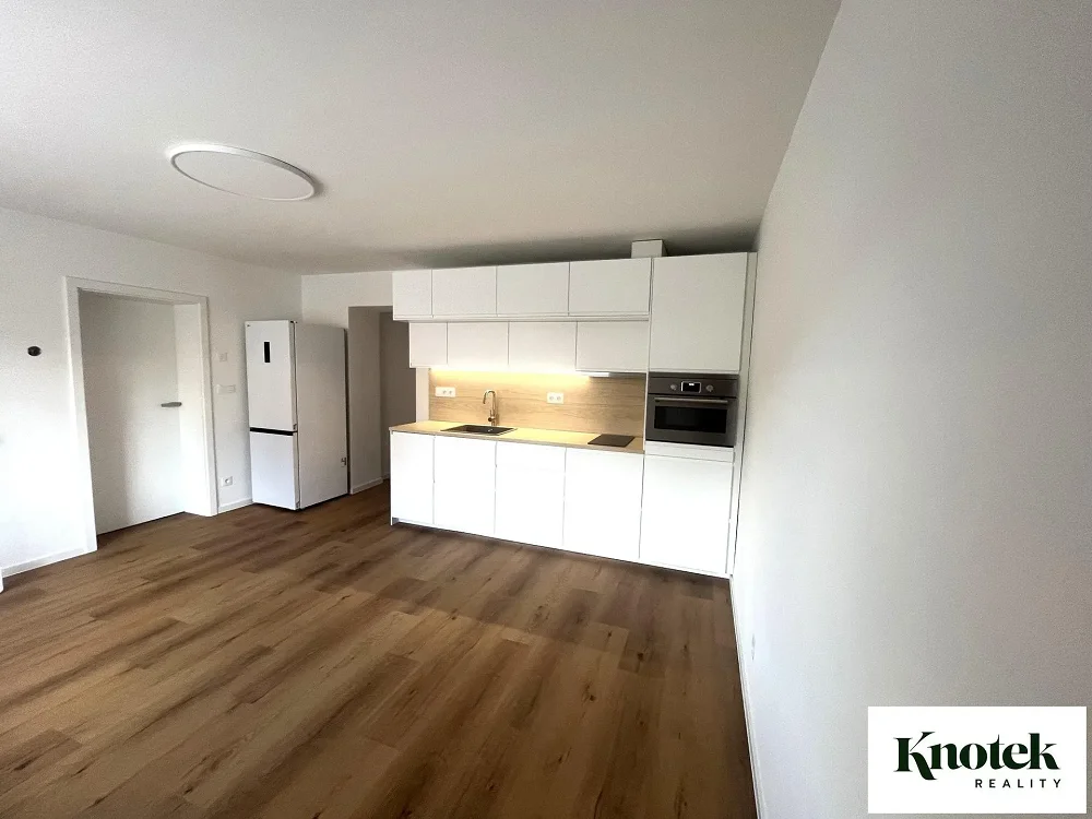 2+kk, Brněnská, Střelice, Brno-venkov, Jihomoravský kraj