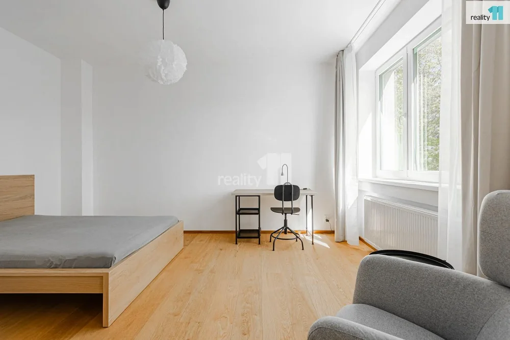 Atypický, U krbu, Praha 10 - Strašnice