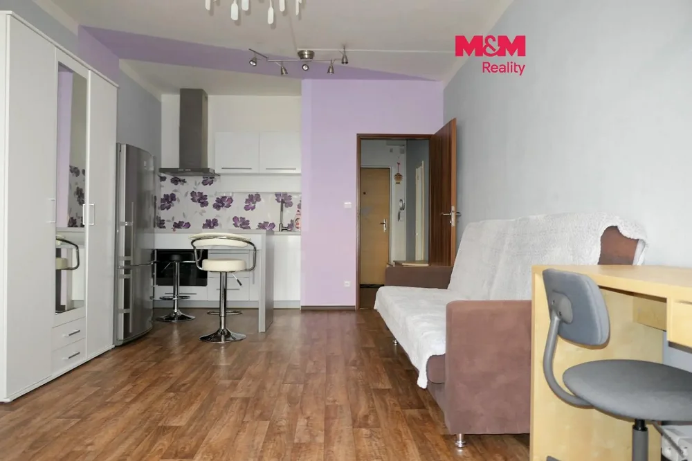 1+kk, třída Edvarda Beneše, Hradec Králové, Královéhradecký kraj