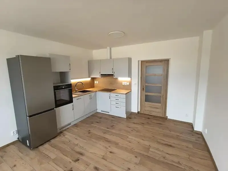 2+kk, Chválenice, Plzeň-město, Plzeňský kraj