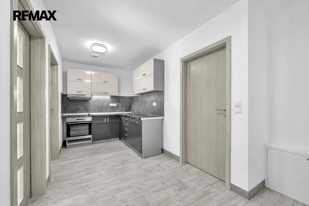 2+kk, Višňová, Milovice, Nymburk, Středočeský kraj