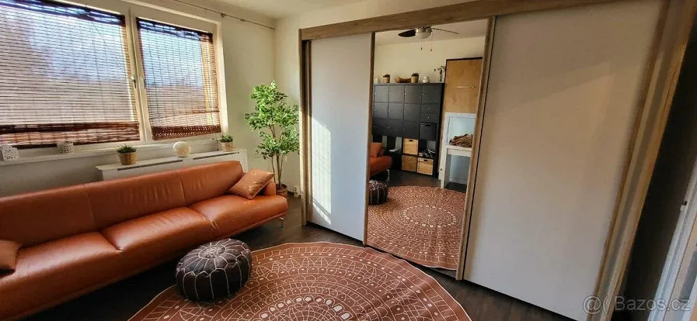 1+1, Uhlířská, Bruntál, Moravskoslezský kraj