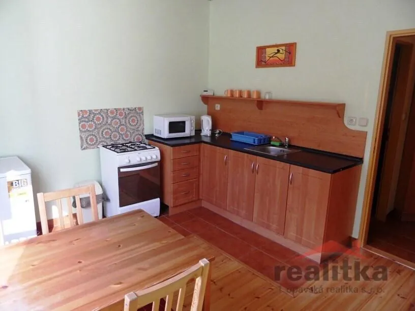 1+1, třída Spojenců, Opava, Moravskoslezský kraj