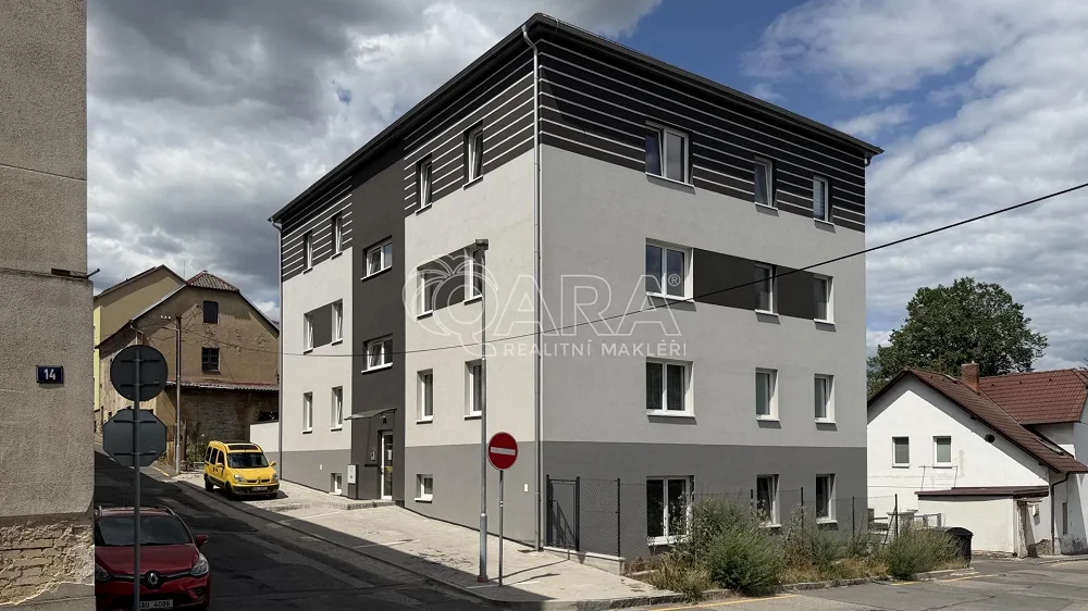 1+kk, Smetanova, Hořovice, Beroun, Středočeský kraj