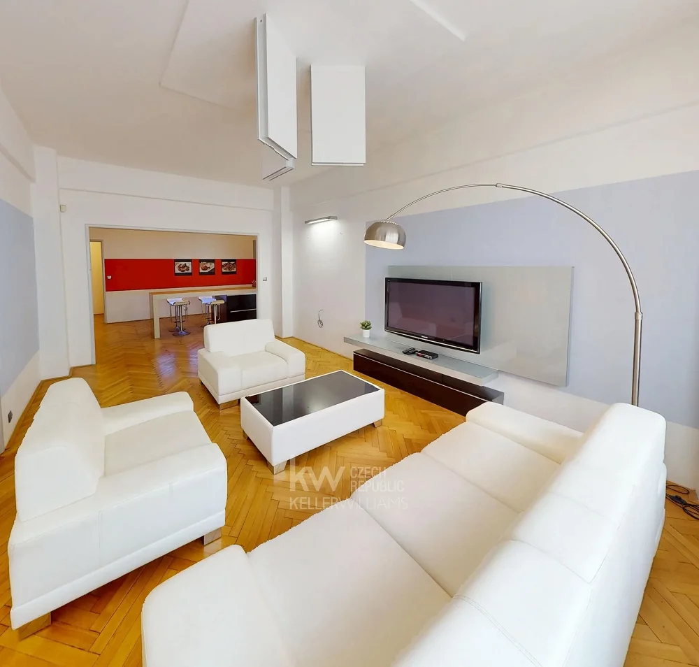 4+kk, Villa Apus (Praha 1 - Nové Město)