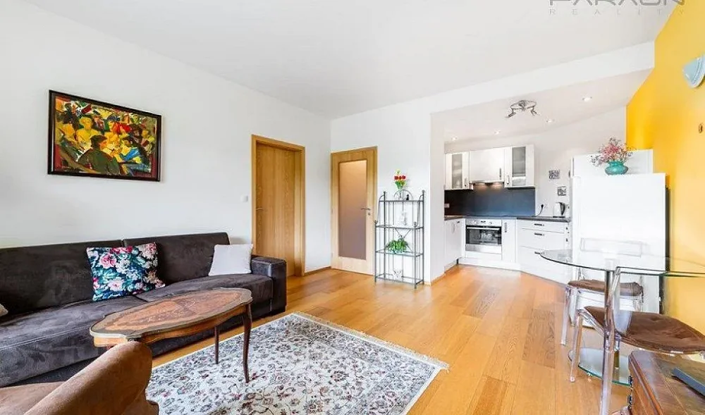 2+kk, Nademlejnská, Praha 9 - Hloubětín